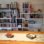 Casa Peroschi 메나지오