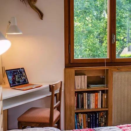 Casa Peroschi 메나지오