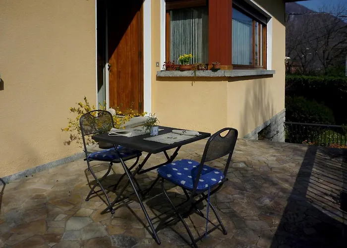 Alojamento de Acomodação e Pequeno-almoço Casa Peroschi Menaggio